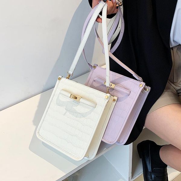 cross body women fashion shoulder bag solid crossbody chain handbag stylish bucket leather purese for ladies' shopping dating
cross body women fashion shoulder bag solid crossbody chain handbag stylish bucket leather purese for ladies' shopping dating