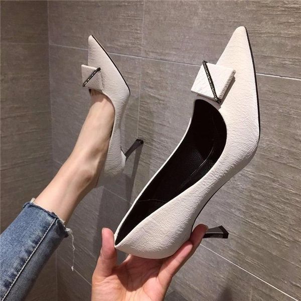 dress shoes 2021 ladies woman pumps thin high heels pointed toe single women solid leather square buckle casual, Black
dress shoes 2021 ladies woman pumps thin high heels pointed toe single women solid leather square buckle casual, Black