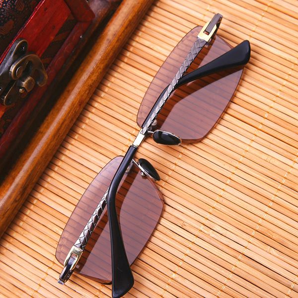 2021 new glass sunglasses men rimless crystal sun glasses for man brown anti eye dry scratch protect heavy shades case uz44, White;black
2021 new glass sunglasses men rimless crystal sun glasses for man brown anti eye dry scratch protect heavy shades case uz44, White;black