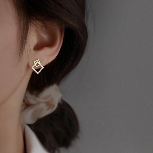 stud ventfille 925 sterling silver hollow out square earrings for women temperament trendy party jewelry birthday gifts 2021, Golden;silver
stud ventfille 925 sterling silver hollow out square earrings for women temperament trendy party jewelry birthday gifts 2021, Golden;silver