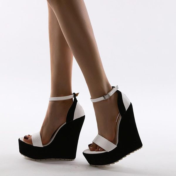 sandals 2021 summer wind and color matching comfortable slope heel sandals, size 35-42 high, Black
sandals 2021 summer wind and color matching comfortable slope heel sandals, size 35-42 high, Black
