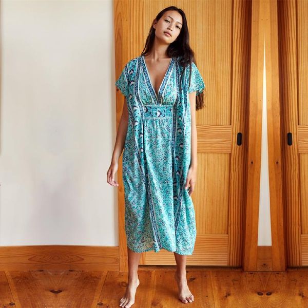 women's swimwear 2021 quick-drying bohemian printed summer women beachwear kaftan cover-ups beach midi dress cotton tunic swim wear cov, White;black
women's swimwear 2021 quick-drying bohemian printed summer women beachwear kaftan cover-ups beach midi dress cotton tunic swim wear cov, White;black