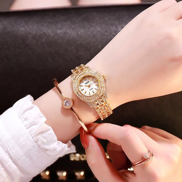 wristwatches personality romantic women watches sell star sky dial clock luxury rose gold bracelet wrist ladies saat, Slivery;brown
wristwatches personality romantic women watches sell star sky dial clock luxury rose gold bracelet wrist ladies saat, Slivery;brown