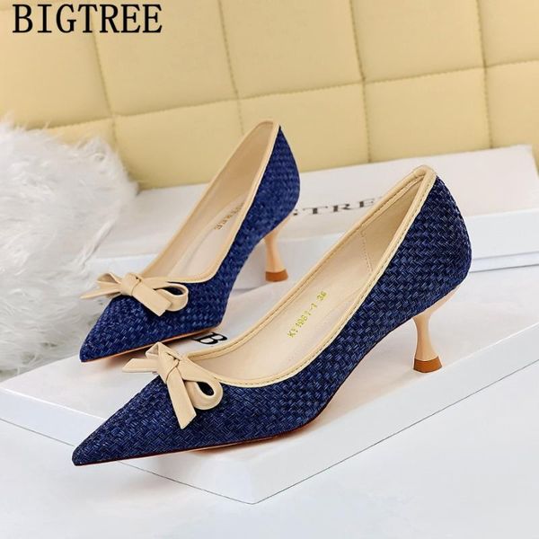 dress shoes butterfly high heels women luxury 2021 fetish pumps wedding for bride, Black
dress shoes butterfly high heels women luxury 2021 fetish pumps wedding for bride, Black