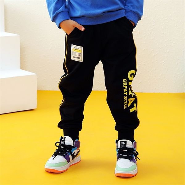 new kids boys girls pants sports for 3-10 yeas fashion print letter casual sport cotton children trousers running autumn winter 210303, Blue
new kids boys girls pants sports for 3-10 yeas fashion print letter casual sport cotton children trousers running autumn winter 210303, Blue