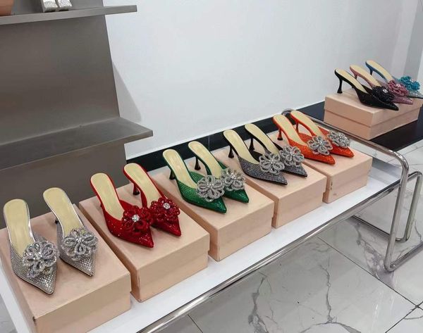 designer heels slippers sliders classic crystal decoration woman sandal wedding dress shoescrystal metal buckle flowers occupation, Black
designer heels slippers sliders classic crystal decoration woman sandal wedding dress shoescrystal metal buckle flowers occupation, Black