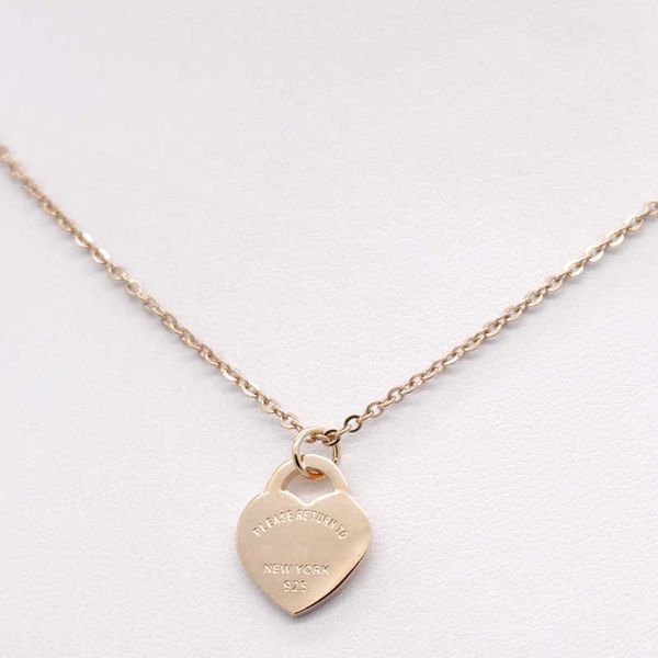pendant necklaces 2020 stainless steel heart-shaped necklace short female jewelry 18k gold titanium peach heart necklace pendant for woman t, Silver
pendant necklaces 2020 stainless steel heart-shaped necklace short female jewelry 18k gold titanium peach heart necklace pendant for woman t, Silver