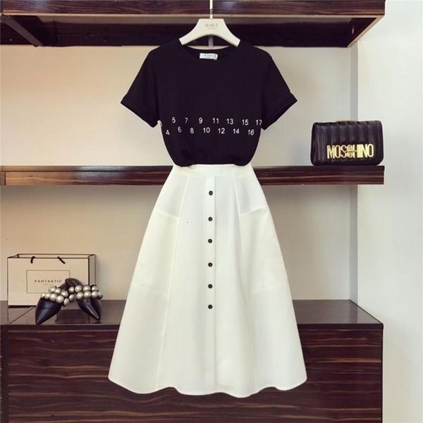 women letter t-shirt+high waist button skirts 2pcs clothing set summer clothes suits, Gray
women letter t-shirt+high waist button skirts 2pcs clothing set summer clothes suits, Gray