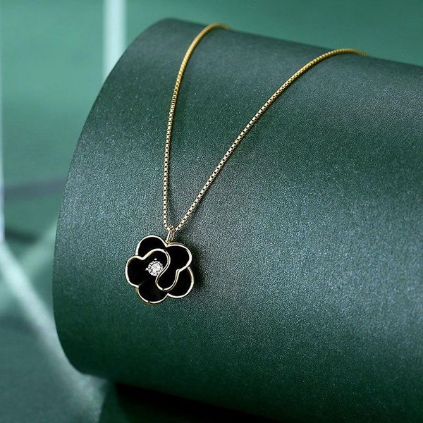 pendant necklaces fashion creative design flower necklace lady bohemian luxury wedding party christmas year mother's day gift, Silver
pendant necklaces fashion creative design flower necklace lady bohemian luxury wedding party christmas year mother's day gift, Silver