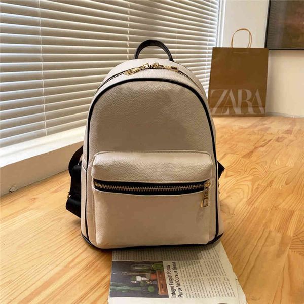 this is a luxury design backpack from france, fashionable men's and women's bag, large capacity, high cost performance, three colo
this is a luxury design backpack from france, fashionable men's and women's bag, large capacity, high cost performance, three colo