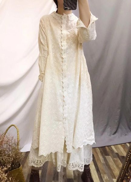 casual dresses sweet sen women's autumn products 2021 literary retro lace collar heavy industry embroidery dress loose, Black;gray
casual dresses sweet sen women's autumn products 2021 literary retro lace collar heavy industry embroidery dress loose, Black;gray