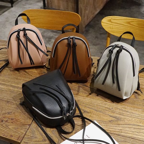 2020 new lady small backpack women leather shoulder bag multifunction mini backpacks female school bagpack bag for teenage grils
2020 new lady small backpack women leather shoulder bag multifunction mini backpacks female school bagpack bag for teenage grils