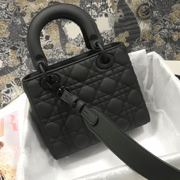 5a cross bodybag fashion designer bag luxury handbag women shoulder bag leather with dog weave cross bodybag saddle bag
5a cross bodybag fashion designer bag luxury handbag women shoulder bag leather with dog weave cross bodybag saddle bag