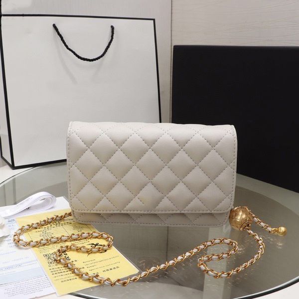 classic handbag luxurys designers bags channel women bags fashion handbags919 wallet on chain adjustable shoulder bag calfskin & gold -white
classic handbag luxurys designers bags channel women bags fashion handbags919 wallet on chain adjustable shoulder bag calfskin & gold -white