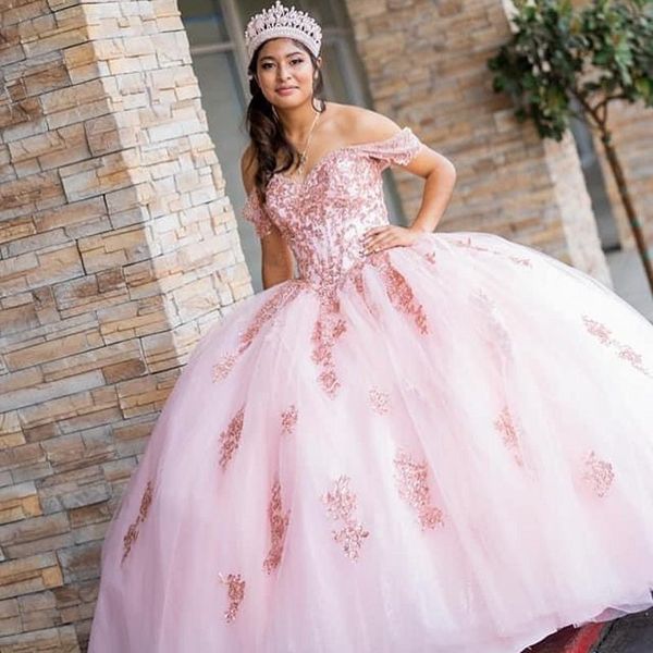2022 cute blush pink ball gown quinceanera dresses off the shoulder with sleeves ruched applique lace tulle long sweet 15 charra prom evenin, Blue;red 
2022 cute blush pink ball gown quinceanera dresses off the shoulder with sleeves ruched applique lace tulle long sweet 15 charra prom evenin, Blue;red