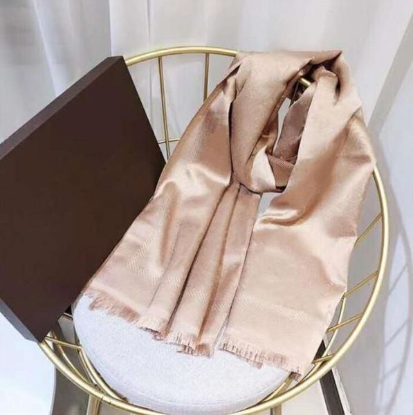 2019 g silk scarf fashion man women 4 season shawl scarf letter scarves size 180x70cm 6 color high quality, Blue;gray
2019 g silk scarf fashion man women 4 season shawl scarf letter scarves size 180x70cm 6 color high quality, Blue;gray