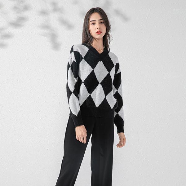 women's sweaters autumn winter female european and american slim fit fashion diamond lattice black sweater v-neck pullover long sleeve, White;black
women's sweaters autumn winter female european and american slim fit fashion diamond lattice black sweater v-neck pullover long sleeve, White;black