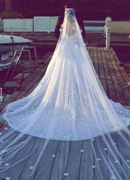 new saudi 2021 arabic luxury a-line wedding es 3d-floral appliques off shoulders backless vintage cathedral train bridal gowns vpeo, White
new saudi 2021 arabic luxury a-line wedding es 3d-floral appliques off shoulders backless vintage cathedral train bridal gowns vpeo, White