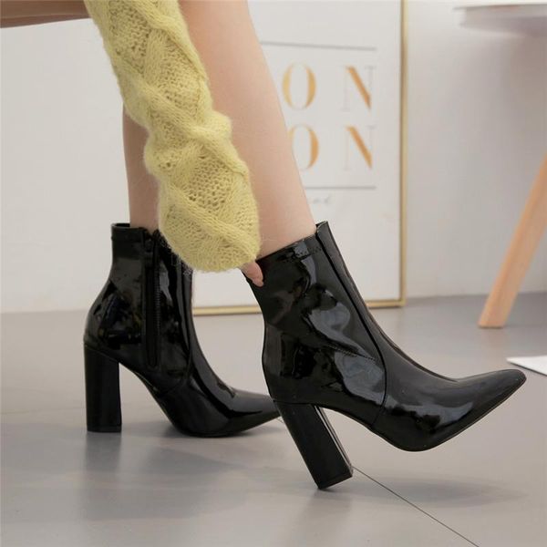 boots 2021 fashion luxury women 10cm high heels fetish sock leather block black ankle scarpins chunky shoes
boots 2021 fashion luxury women 10cm high heels fetish sock leather block black ankle scarpins chunky shoes