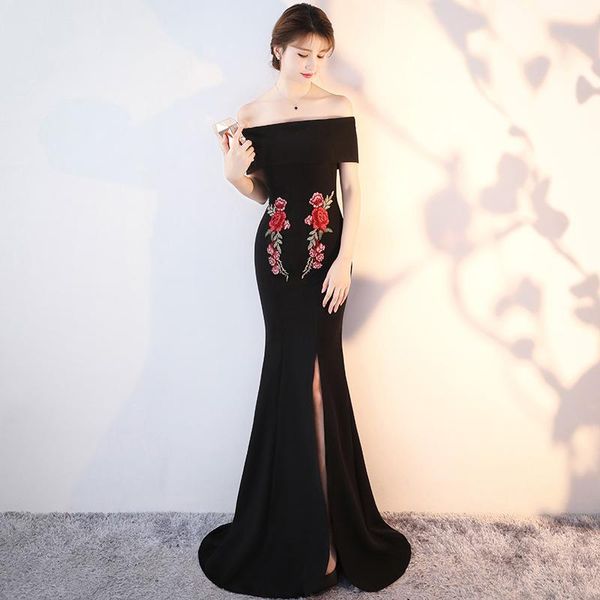 ethnic clothing elegant slash neck women tailing dresses off shoulder split embroidery floral gown wedding party trumpet banquet skirt, Red
ethnic clothing elegant slash neck women tailing dresses off shoulder split embroidery floral gown wedding party trumpet banquet skirt, Red