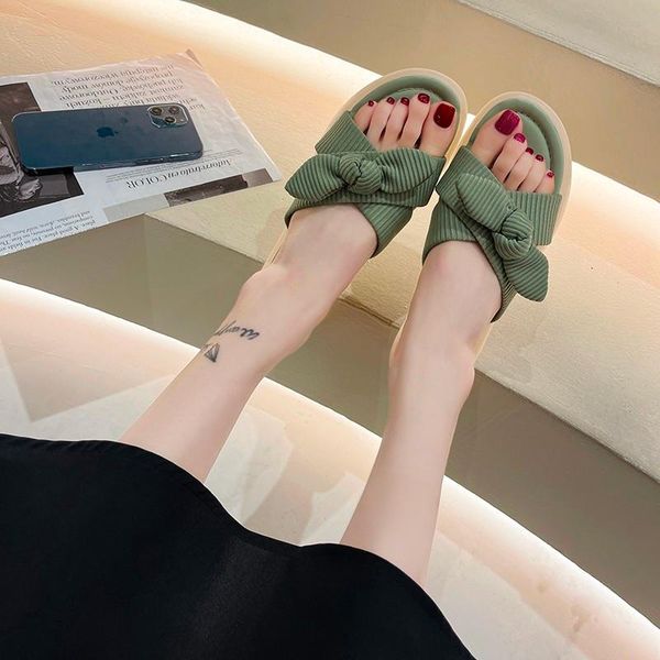 slippers summer flat-bottomed tendon-soled for women's outer wear with bow knots cross-flip casual beach sandals 2021, Black
slippers summer flat-bottomed tendon-soled for women's outer wear with bow knots cross-flip casual beach sandals 2021, Black