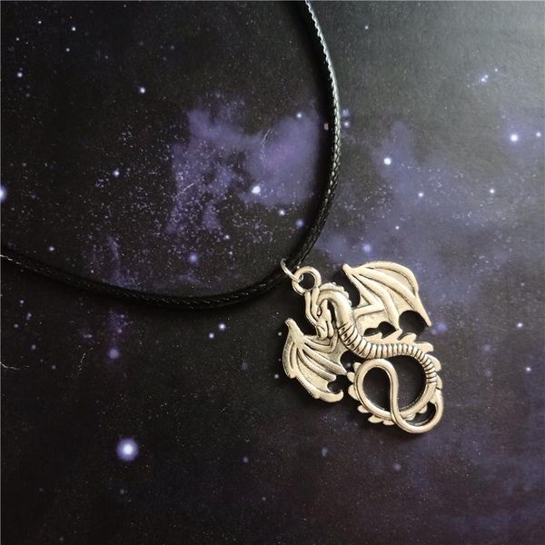 chokers dragon charm choker necklace, black leather choker, big pendant, punk necklace for man woman, gift halloween, Golden;silver
chokers dragon charm choker necklace, black leather choker, big pendant, punk necklace for man woman, gift halloween, Golden;silver