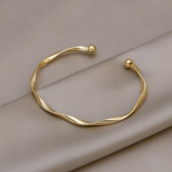 bangle korea design fashion jewelry simple twisted metal copper open bracelet elegant women's daily accessory, Black
bangle korea design fashion jewelry simple twisted metal copper open bracelet elegant women's daily accessory, Black