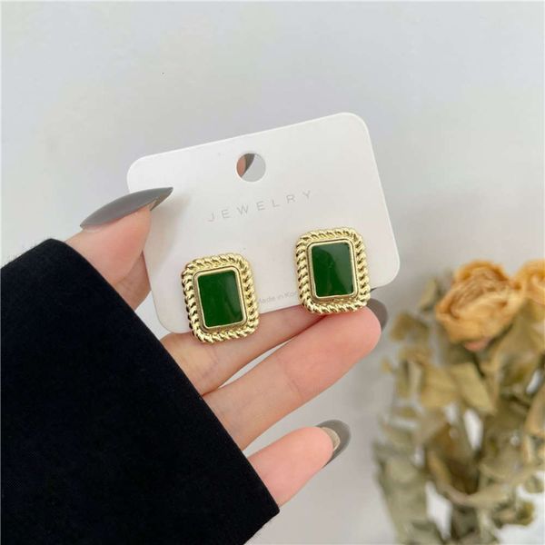 earrings green temperament simplicity without female
earrings green temperament simplicity without female