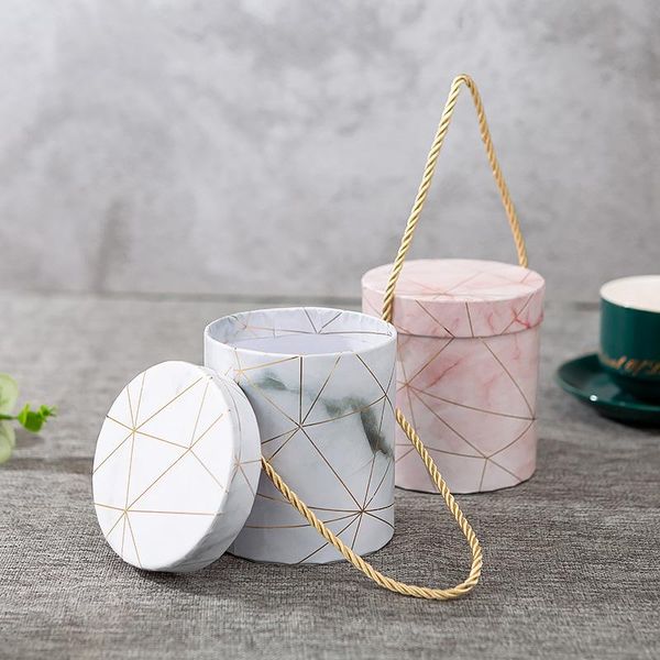 gift wrap mini round flower carton cover holding bucket box candy stick wedding party storage
gift wrap mini round flower carton cover holding bucket box candy stick wedding party storage