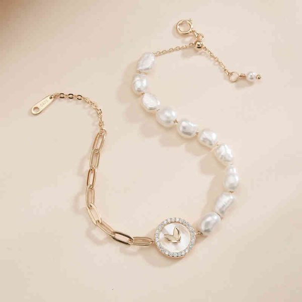 chinese-style products pearl inlaid diamond butterfly bracelet fashion temperament net red personality east gate art model handmaid
chinese-style products pearl inlaid diamond butterfly bracelet fashion temperament net red personality east gate art model handmaid