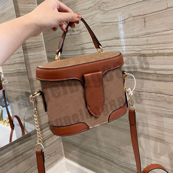 luxury designer brand fashion shoulder box package drawstring bags handbags women letter lipstick cosmetic bag purse cross body totes artwor
luxury designer brand fashion shoulder box package drawstring bags handbags women letter lipstick cosmetic bag purse cross body totes artwor