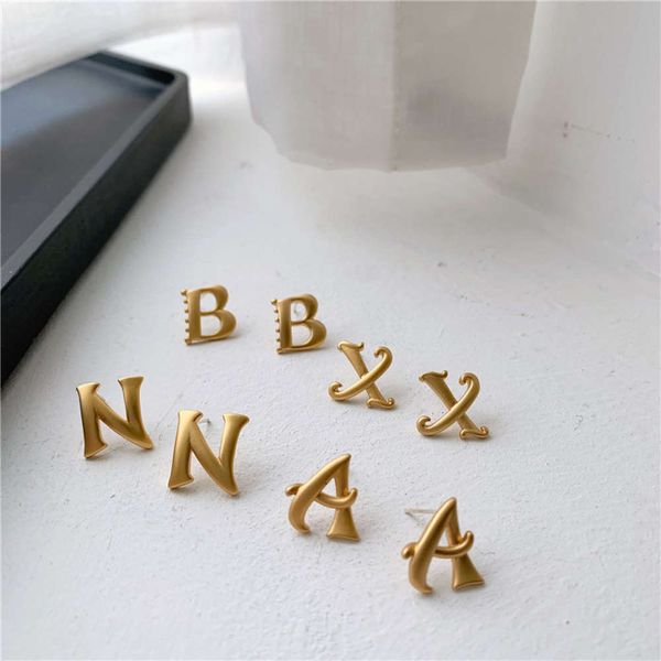 hbp fashion ins style minimalist letter small s925 silver needle sub gold temperament versatile daily korean earrings
hbp fashion ins style minimalist letter small s925 silver needle sub gold temperament versatile daily korean earrings