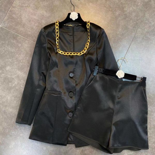 2021 spring new arrival of long sleeves golden chain square neck silk shorts two pieces women's clothing set iujc, Gray
2021 spring new arrival of long sleeves golden chain square neck silk shorts two pieces women's clothing set iujc, Gray