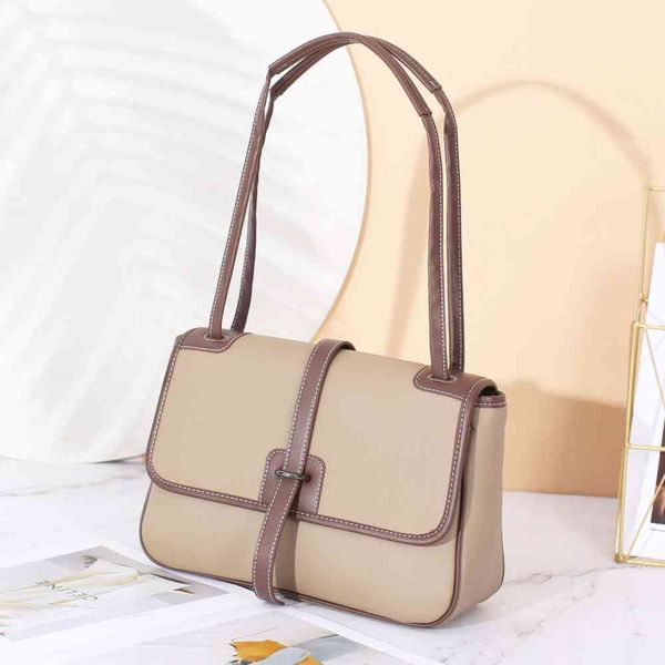 korean fashion first layer cowhide small square bag 2021 new leather women's togo leather messenger single shoulder tide 8836
korean fashion first layer cowhide small square bag 2021 new leather women's togo leather messenger single shoulder tide 8836