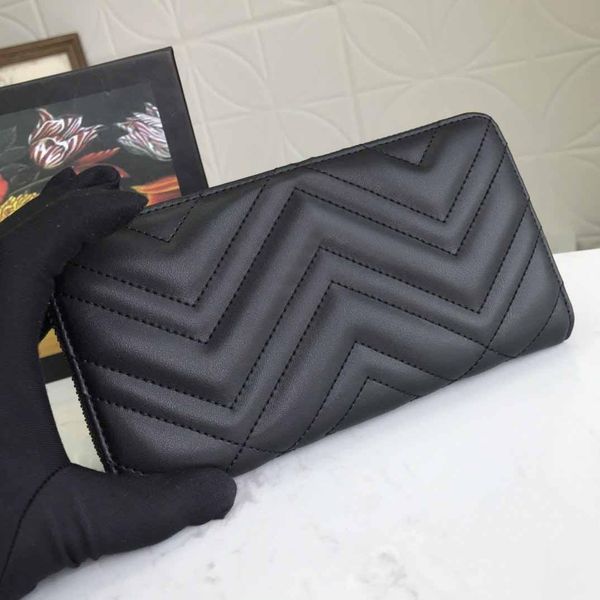 2021 new fashion woman long wallet clutch for woman zipper wave long wallet black leather wallet credit card coin purse with box hippin
2021 new fashion woman long wallet clutch for woman zipper wave long wallet black leather wallet credit card coin purse with box hippin