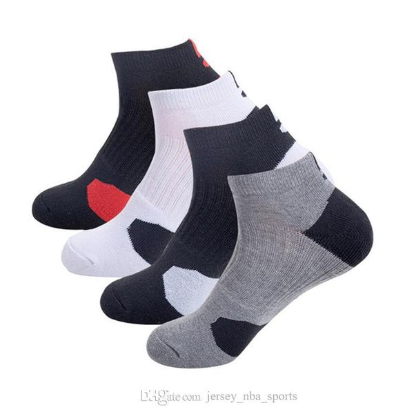 21 4 pair/lot men sports socks breathable sweat absorbent terry cushion anti-friction low cut ankle socks for running cycling, Black
21 4 pair/lot men sports socks breathable sweat absorbent terry cushion anti-friction low cut ankle socks for running cycling, Black