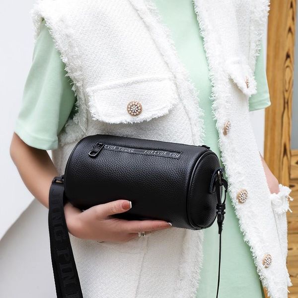 evening bags trend shoulder bag women hip hop cylinder crossbody purse luxury designer female pu leather phone pack
evening bags trend shoulder bag women hip hop cylinder crossbody purse luxury designer female pu leather phone pack
