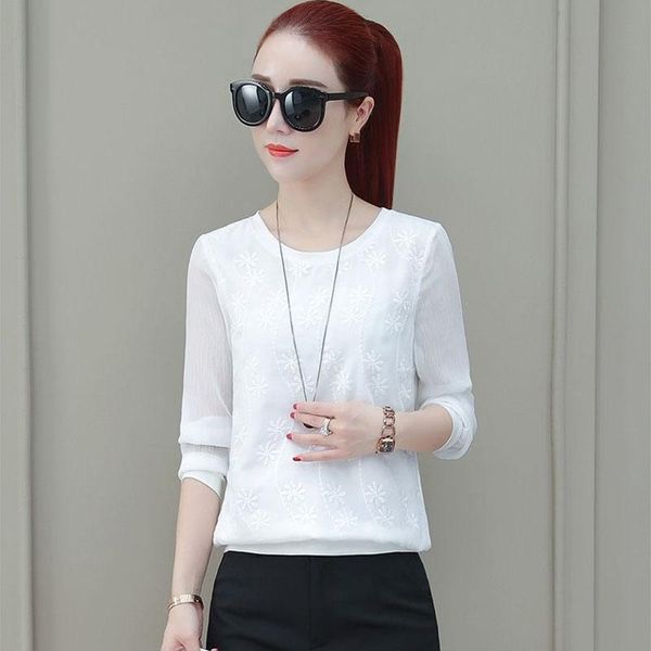 women's blouses & shirts women spring autumn style lace lady casual long sleeve embroidery o-neck white blusas df2679
women's blouses & shirts women spring autumn style lace lady casual long sleeve embroidery o-neck white blusas df2679