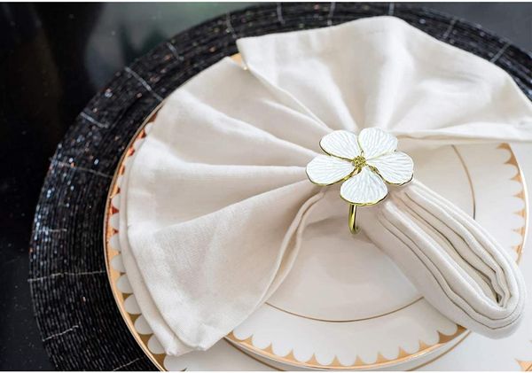 napkin rings plum blossom party wedding decoration metal holder gold flower daily use 
napkin rings plum blossom party wedding decoration metal holder gold flower daily use