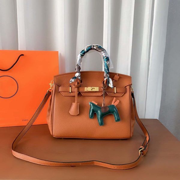 designer totes luxury brand purse single zipper wallets women handbags tote real leather bags lady plaid purses duffle luggage by fenhongbag
designer totes luxury brand purse single zipper wallets women handbags tote real leather bags lady plaid purses duffle luggage by fenhongbag