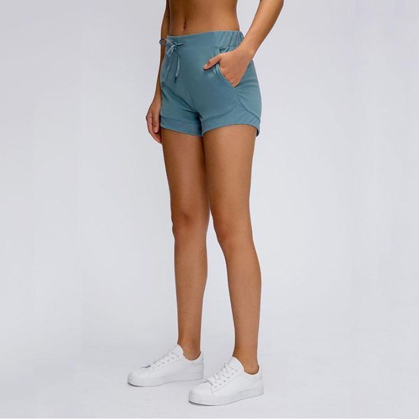 2021 new semi fitted gym yoga shorts for women side pockets 3-inch inseam drawstring fitness running sport shorts, White;red
2021 new semi fitted gym yoga shorts for women side pockets 3-inch inseam drawstring fitness running sport shorts, White;red