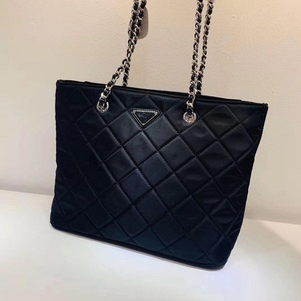 designer shoulder bag, ladies casual hand shopping bag size: 40 30 * 10cm, Black
designer shoulder bag, ladies casual hand shopping bag size: 40 30 * 10cm, Black