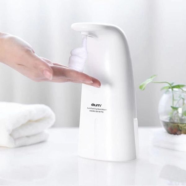 250ml capacity automatic induction foaming machine automatic foam soap dispenser non-contact for bathroom and kitchen
250ml capacity automatic induction foaming machine automatic foam soap dispenser non-contact for bathroom and kitchen