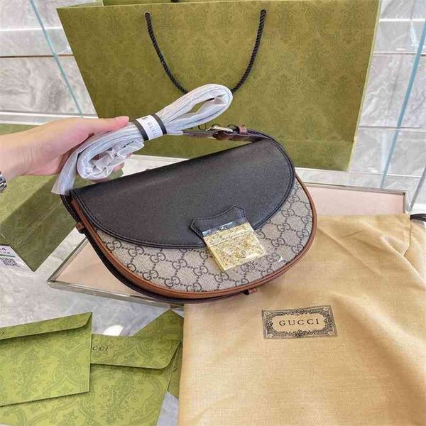 design semicircle saddle bag women's 2021 lock retro bag fashion net red one shoulder messenger luxuryss designerss yw
design semicircle saddle bag women's 2021 lock retro bag fashion net red one shoulder messenger luxuryss designerss yw