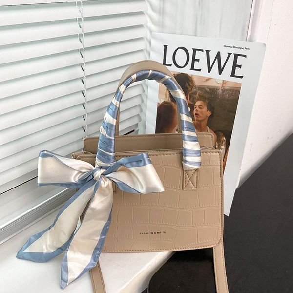 evening bags high-quality ladies shoulder bag2021 stone pattern fashion portable female bag western style single small square
evening bags high-quality ladies shoulder bag2021 stone pattern fashion portable female bag western style single small square