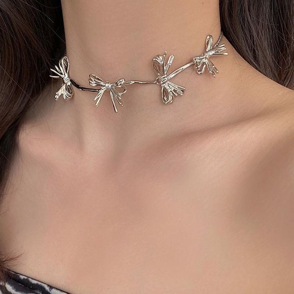chokers srcoi dainty irregular straw bow collar cavicle chain necklace multiple metal geometric tie women trendy jewelry, Golden;silver
chokers srcoi dainty irregular straw bow collar cavicle chain necklace multiple metal geometric tie women trendy jewelry, Golden;silver