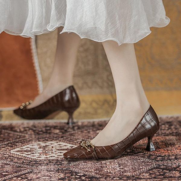 dress shoes french retro high heels women's pumps 2021 stone pattern square toe fine mid-heel fashion, Black
dress shoes french retro high heels women's pumps 2021 stone pattern square toe fine mid-heel fashion, Black