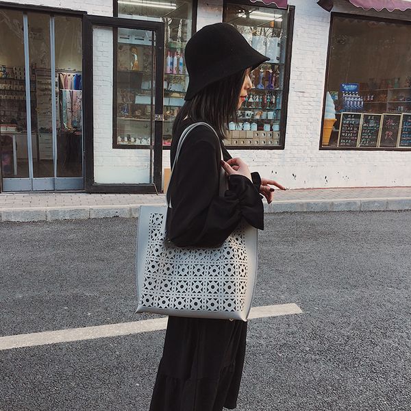 2019 new design women bag pu leather hollow out tote bag fashion ladies larger capacity shoulder bags female casual handbags
2019 new design women bag pu leather hollow out tote bag fashion ladies larger capacity shoulder bags female casual handbags