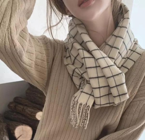 scarves royalmayberetro plaid all-match scarf shawl imitation cashmere women 2021 winter factory wholesale, Blue;gray
scarves royalmayberetro plaid all-match scarf shawl imitation cashmere women 2021 winter factory wholesale, Blue;gray