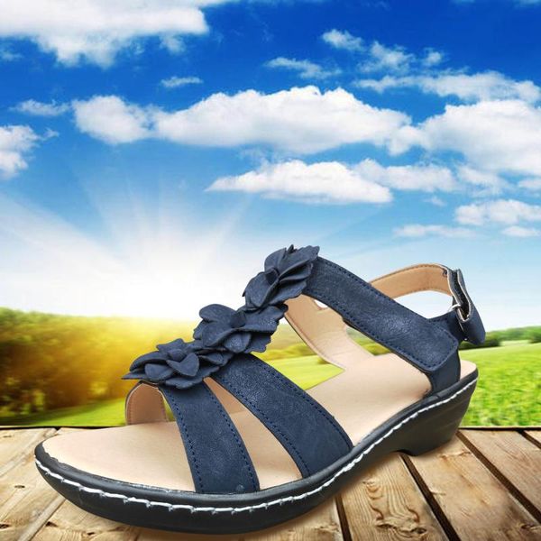 sandals summer plus size women's shoes retro thick heel women hollow out wedges sandalias flower embroidery d4, Black
sandals summer plus size women's shoes retro thick heel women hollow out wedges sandalias flower embroidery d4, Black